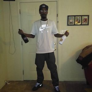 Meet your Posher, Adam